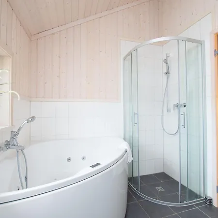 Baltische Familien-retreat Fuer 8 Personen * Гросенброде